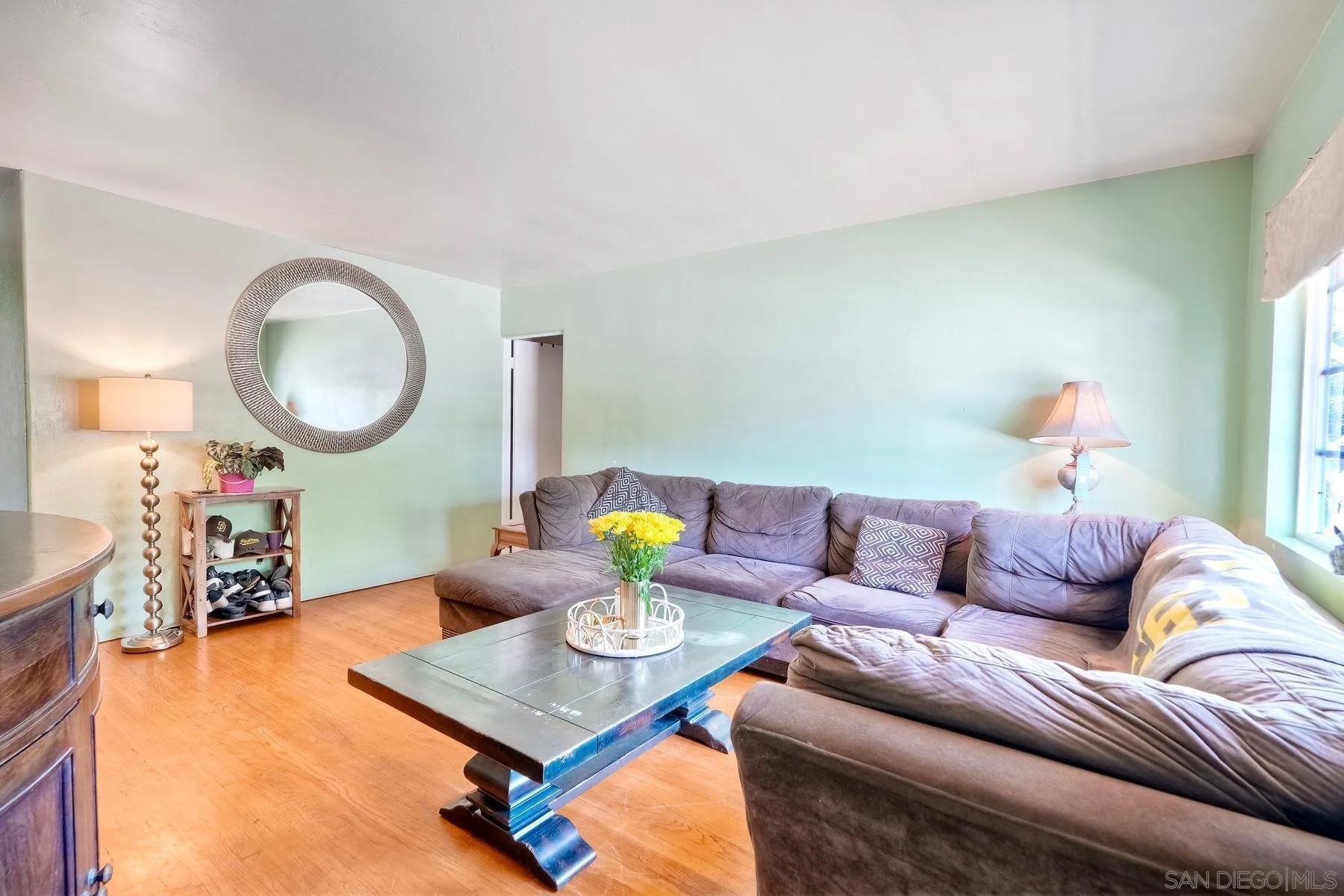 759 W 10Th Ave
