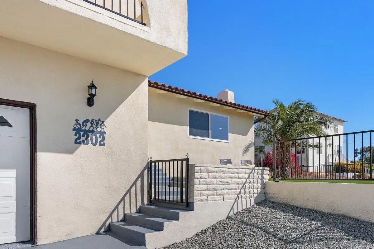 2302 Greenbrier Drive
