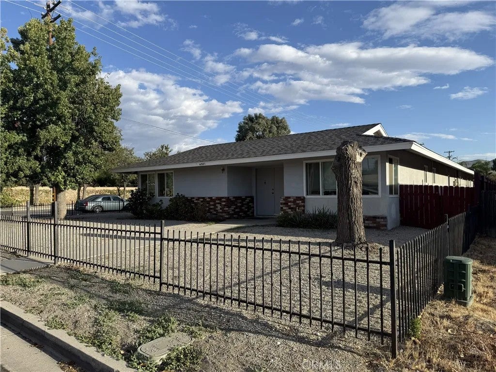 41987 Briarwood