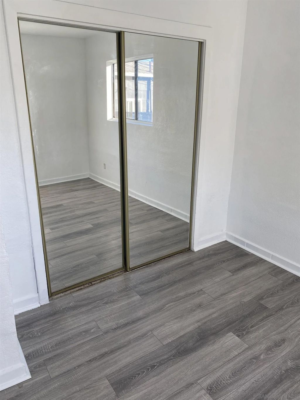 Photo of 237 S 35th Street, San Diego, CA 92113 (MLS # 250045515)