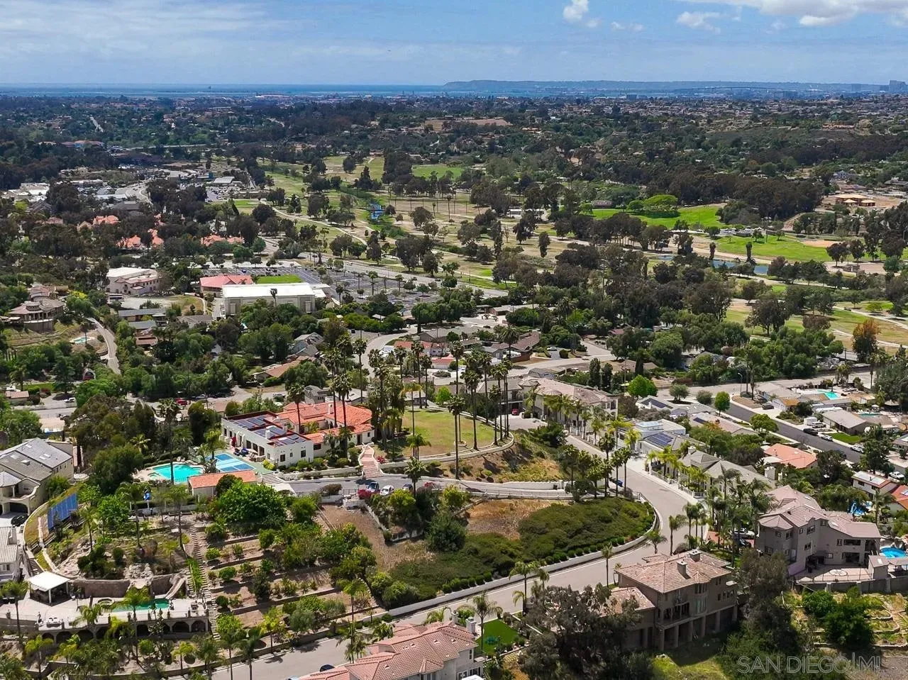 Bonita, California 91902, United States, 6 Bedrooms Bedrooms, ,7 BathroomsBathrooms,Residential,Active,132622