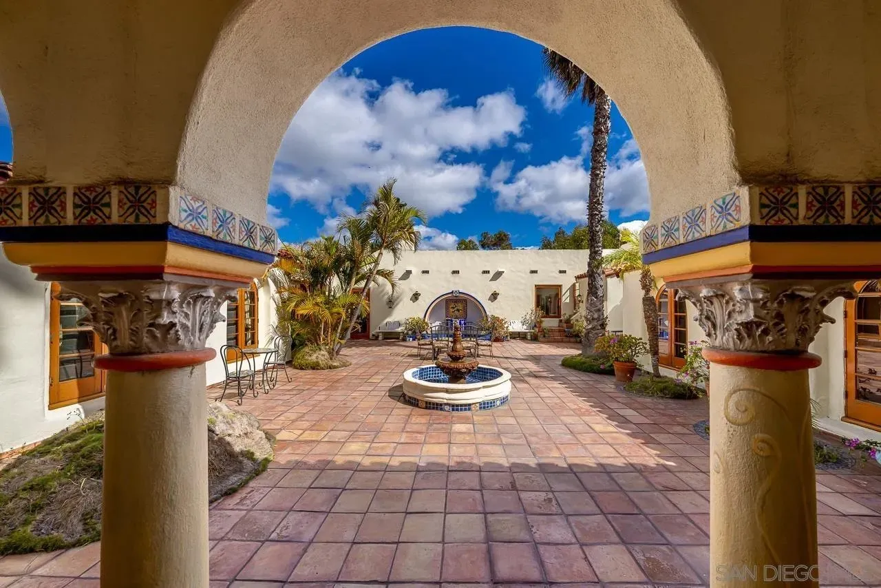 Bonita, California 91902, United States, 6 Bedrooms Bedrooms, ,7 BathroomsBathrooms,Residential,Active,132622