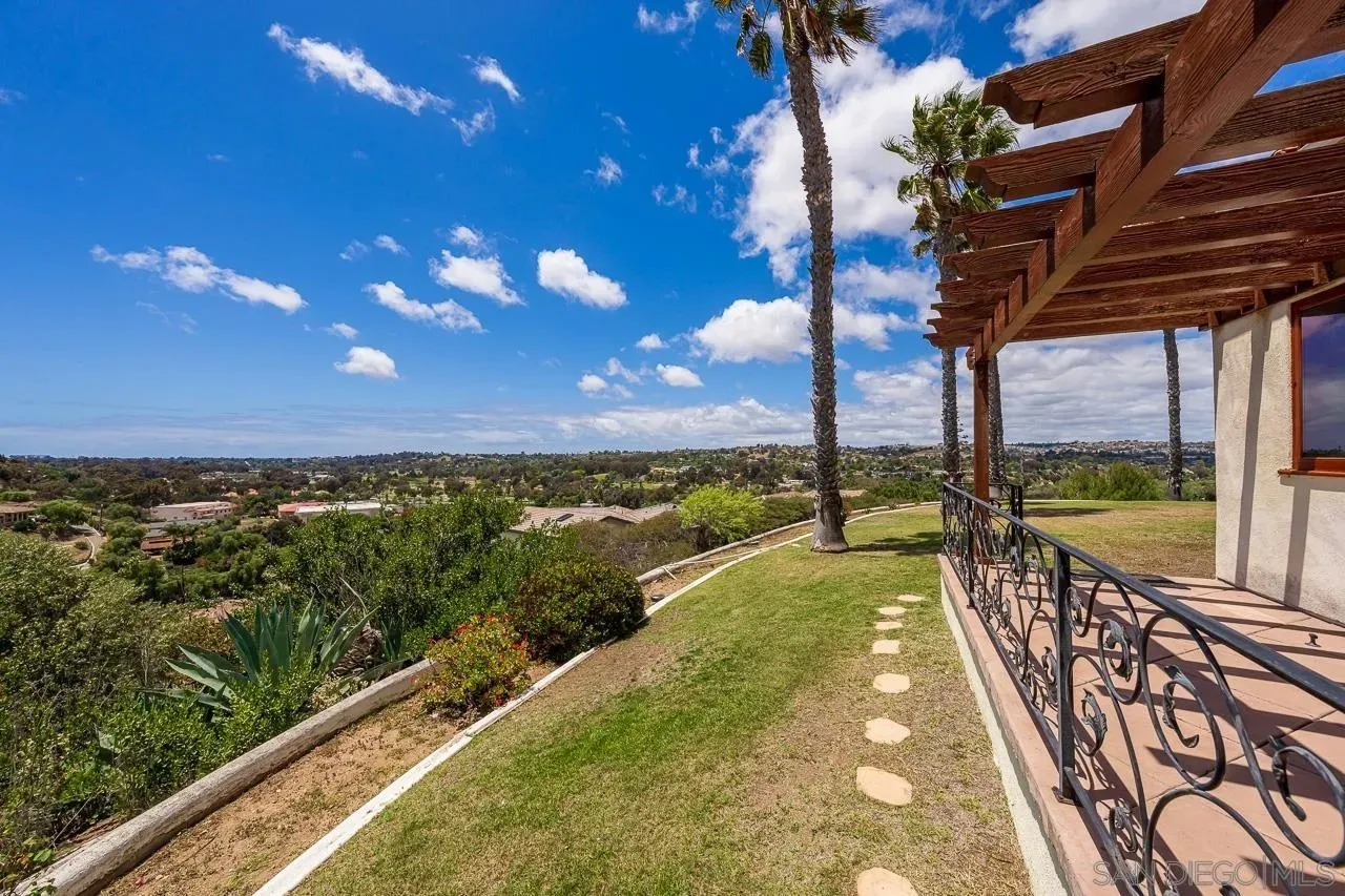 Bonita, California 91902, United States, 6 Bedrooms Bedrooms, ,7 BathroomsBathrooms,Residential,Active,132622