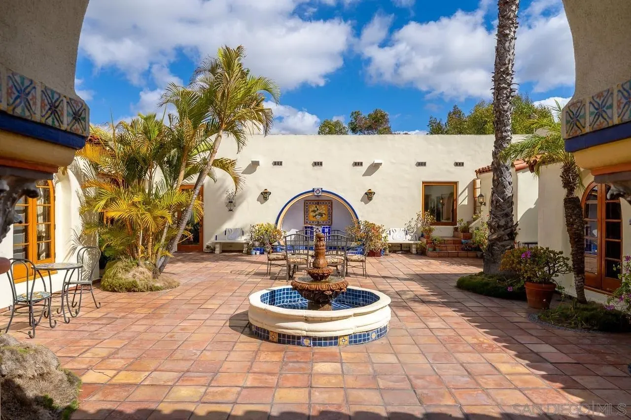 Bonita, California 91902, United States, 6 Bedrooms Bedrooms, ,7 BathroomsBathrooms,Residential,Active,132622