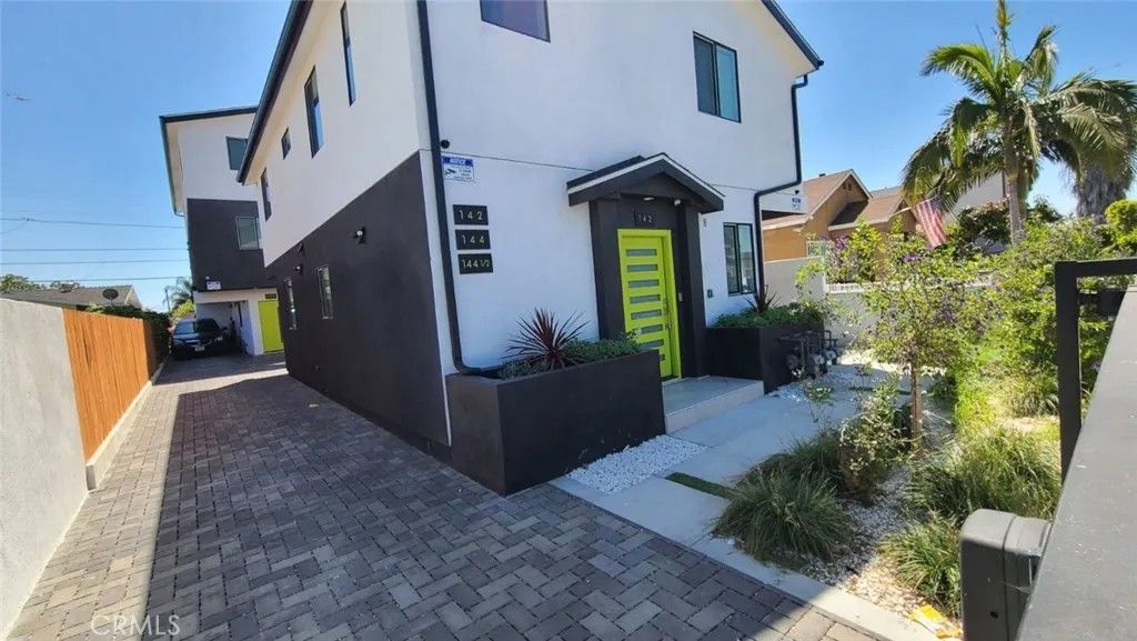 Photo of 142 W 84th St, Los Angeles, CA 90003 (MLS # PW25278122)