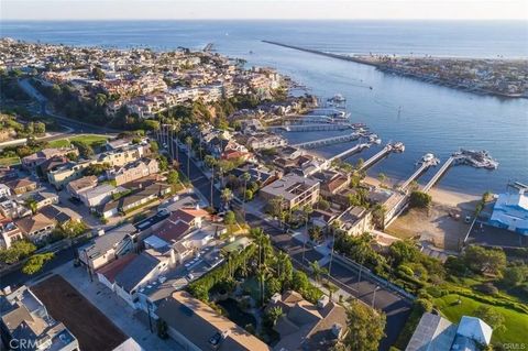 2200 Pacific Drive Corona Del Mar CA 92625