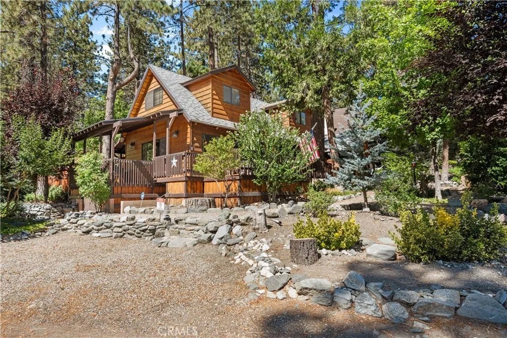 1869 Twin Lakes