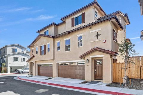 Photo of 8539 Vista Azul Pl, Lemon Grove, CA 91945 (MLS # 250042801)