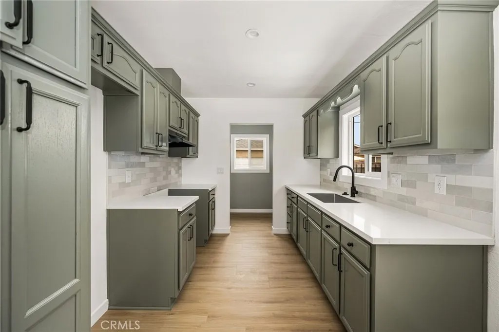 1406 W Stockwell