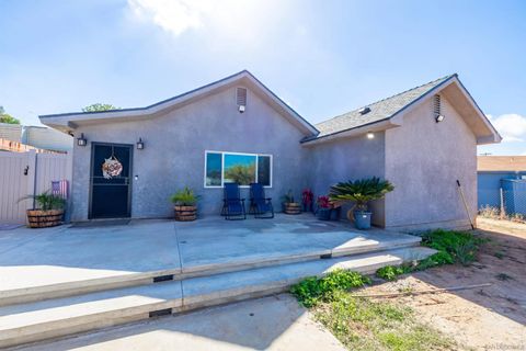 12709 Castle Court Dr Lakeside CA 92040