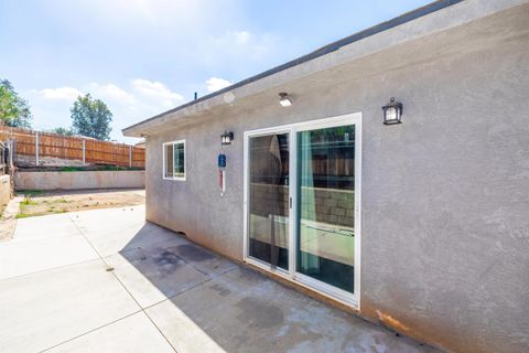Tiny photo for 12709 Castle Court Dr, Lakeside, CA 92040 (MLS # 250042531)