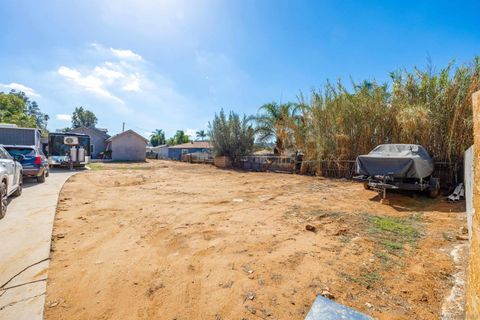 Tiny photo for 12709 Castle Court Dr, Lakeside, CA 92040 (MLS # 250042531)