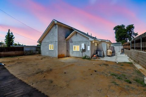 Tiny photo for 12709 Castle Court Dr, Lakeside, CA 92040 (MLS # 250042531)