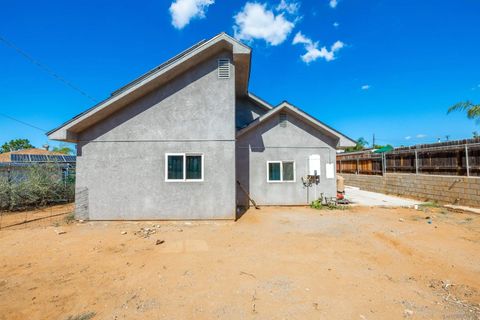 Tiny photo for 12709 Castle Court Dr, Lakeside, CA 92040 (MLS # 250042531)