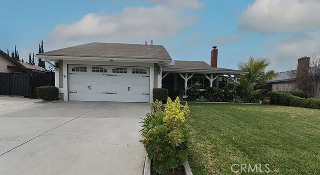 Photo of 25139 N Elder Avenue, Moreno Valley, CA 92557 (MLS # IV26029138)