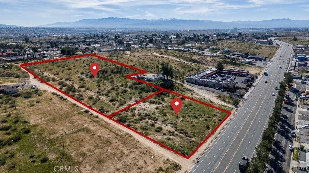 Photo of 1 Hesperia Rd, Victorville, CA 92395 (MLS # HD26112588)