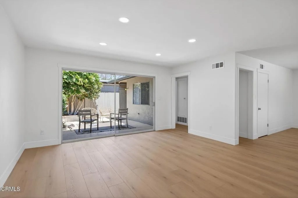 151 W Bay Boulevard