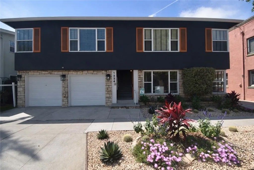 Photo of 1334 E 1st Street #12, Long Beach, CA 90802 (MLS # OC26079882)