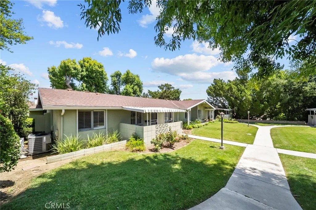 19157 Avenue Of The Oaks A