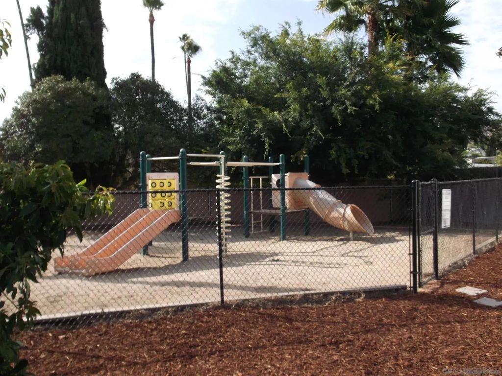 Photo of 417 N Citrus Ave #6, Escondido, CA 92027 (MLS # 260008013)