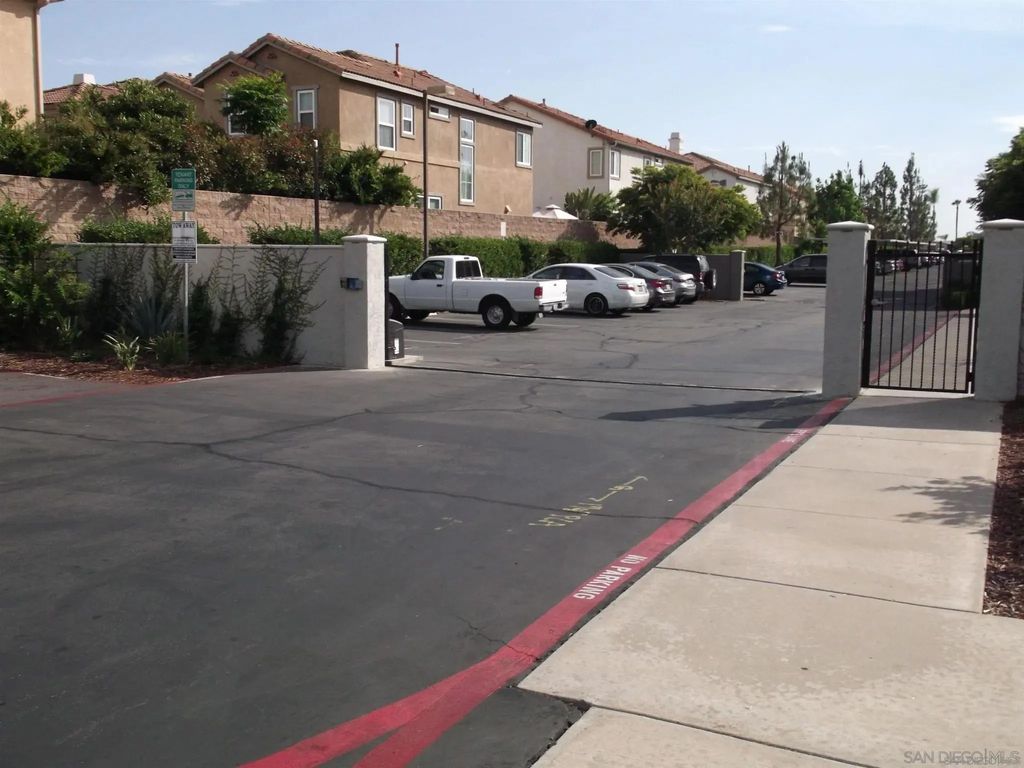 Photo of 417 N Citrus Ave #6, Escondido, CA 92027 (MLS # 260008013)