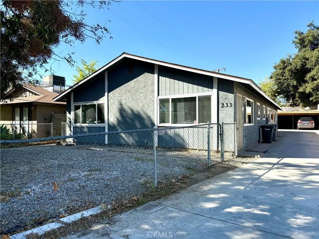 Photo of 233 N Alessandro St, Hemet, CA 92543 (MLS # WS26044994)