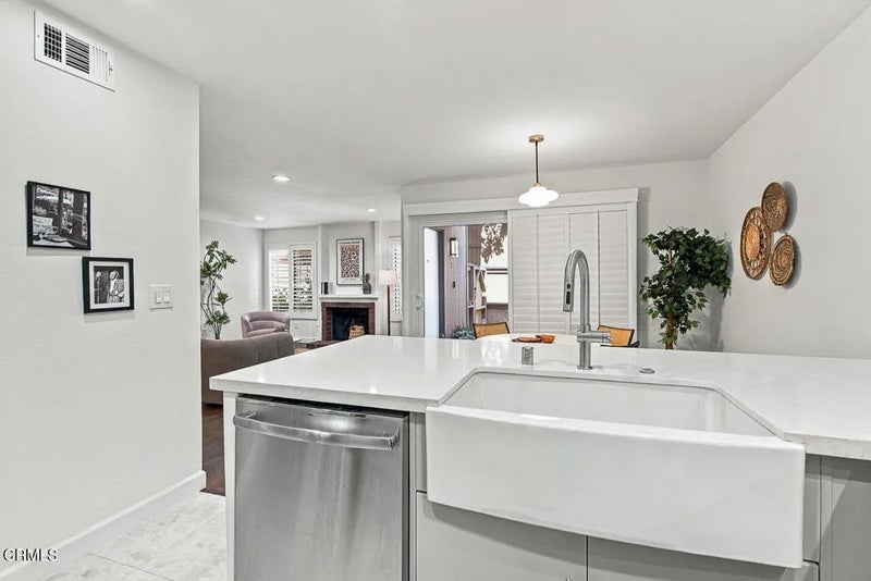 121 Arlington Drive 8