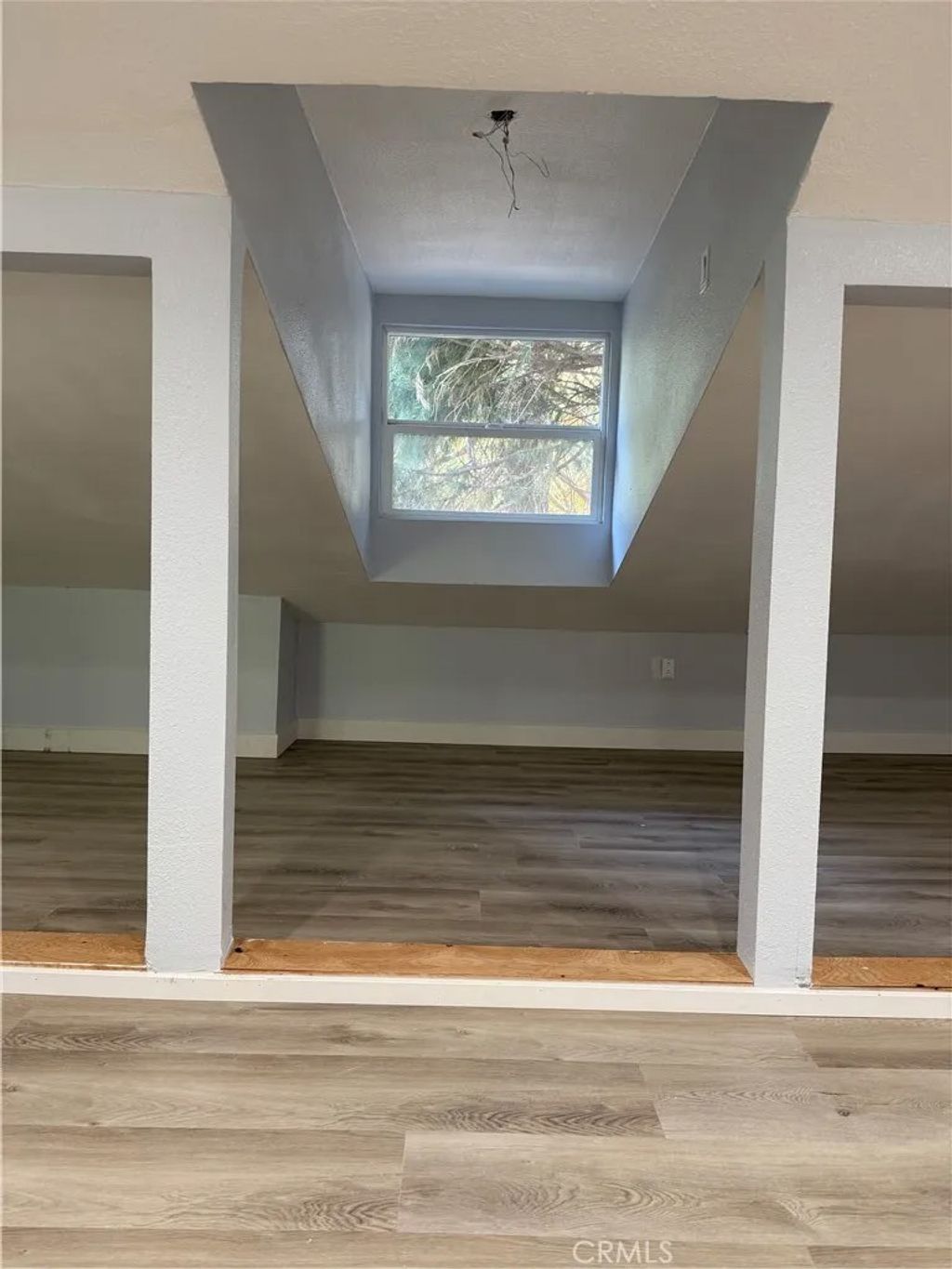 Photo of 705 Clubhouse Dr, Twin Peaks, CA 92391 (MLS # PW26069088)