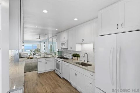 Tiny photo for 3755 Ocean Front Walk #18, San Diego, CA 92109 (MLS # 250045700)