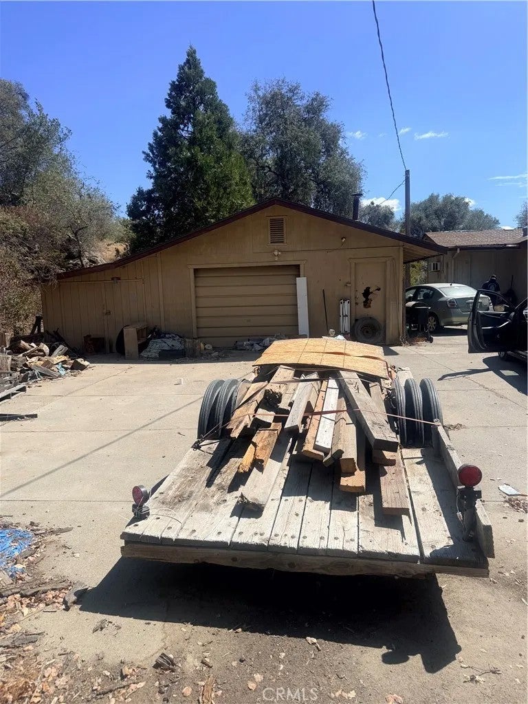4370 Old Oak