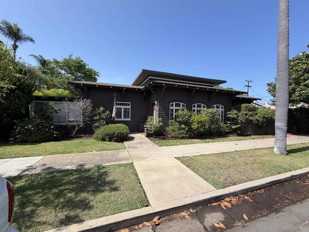 Photo of 800 A AVE, Coronado, CA 92118 (MLS # PTP2606380)