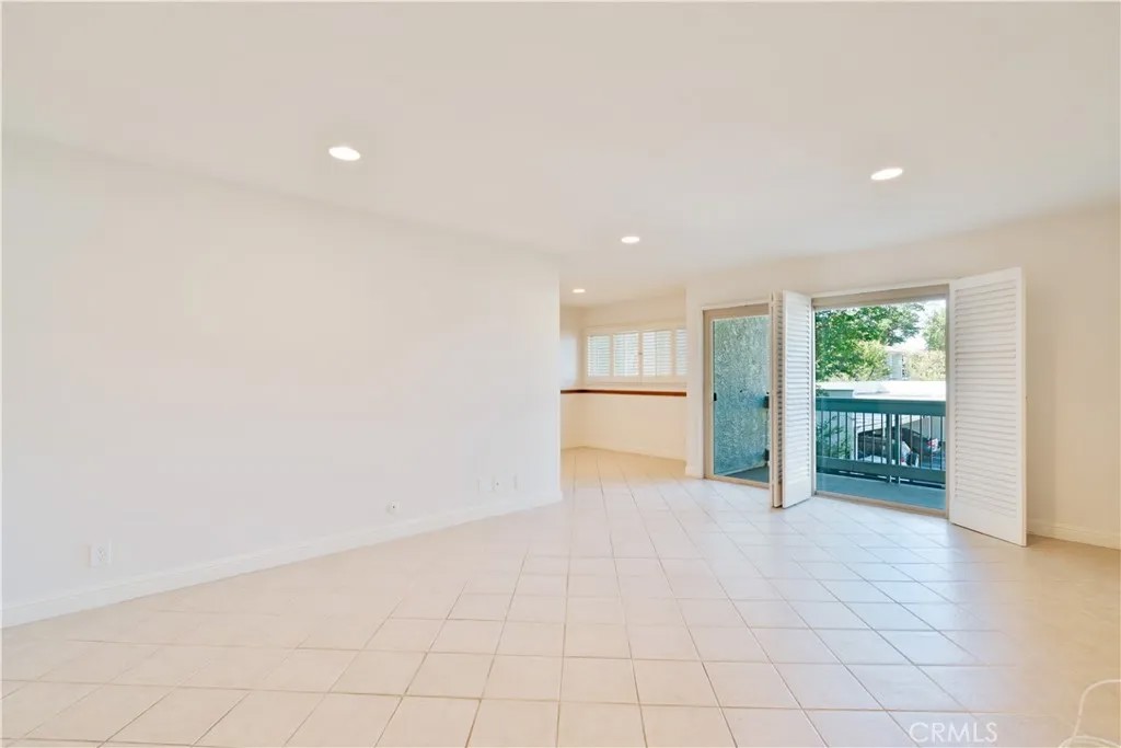4644 Park Granada 167