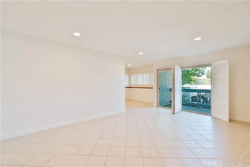 4644 Park Granada 167
