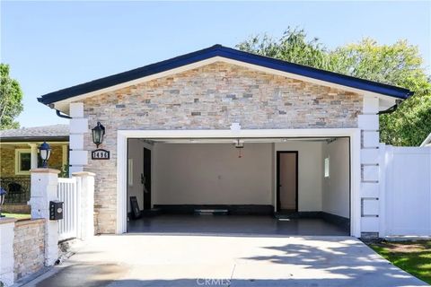 Tiny photo for 1496 Belleau Road, Glendale, CA 91206 (MLS # GD25232340)