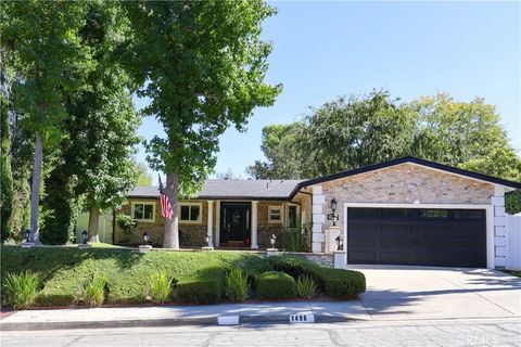 Photo of 1496 Belleau Road, Glendale, CA 91206 (MLS # GD25232340)