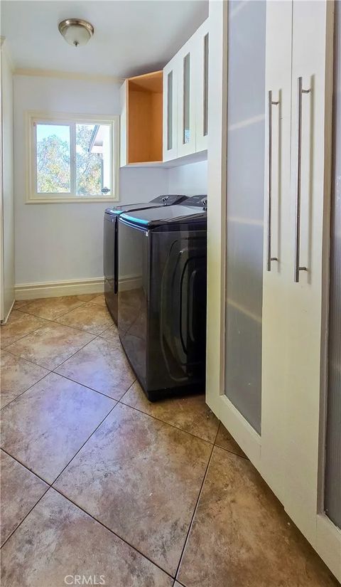 Tiny photo for 1496 Belleau Road, Glendale, CA 91206 (MLS # GD25232340)