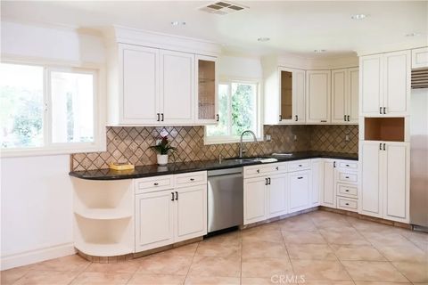 Tiny photo for 1496 Belleau Road, Glendale, CA 91206 (MLS # GD25232340)