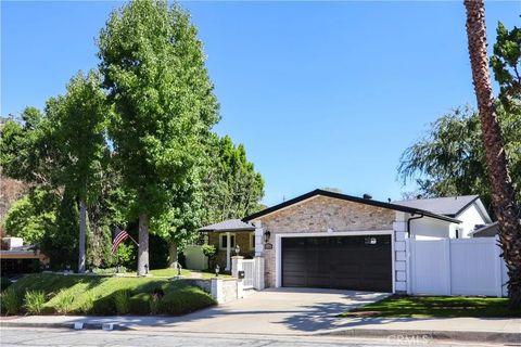 Tiny photo for 1496 Belleau Road, Glendale, CA 91206 (MLS # GD25232340)