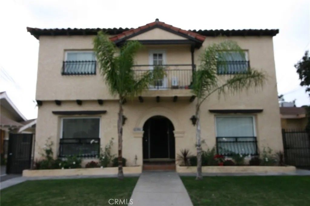 Photo of 616 E Lomita Ave, Glendale, CA 91205 (MLS # BB26064019)