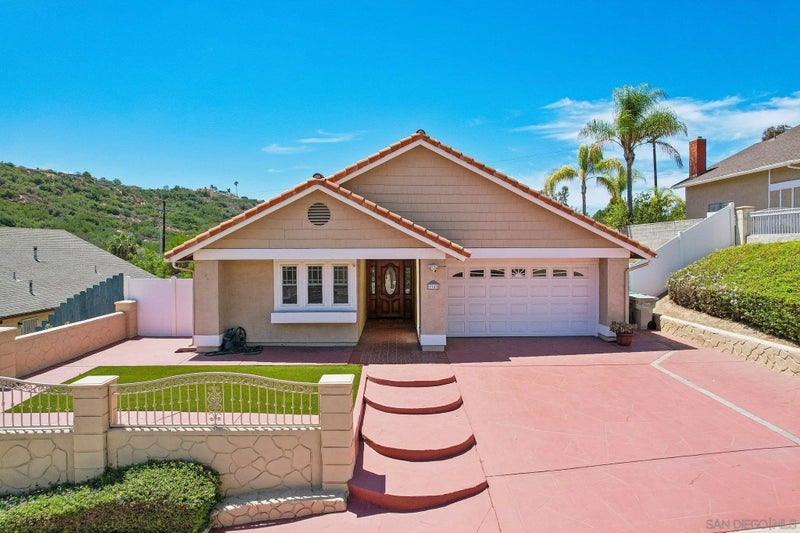 1942 Parkland Way