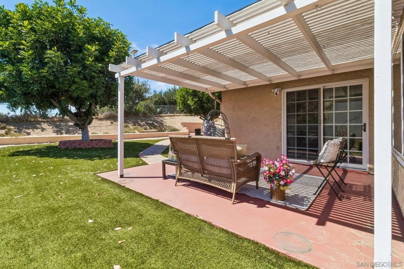 1942 Parkland Way