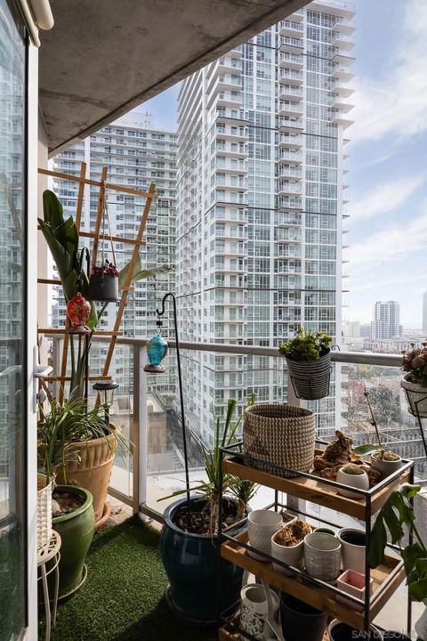 Tiny photo for 1080 Park Blvd #1116, San Diego, CA 92101 (MLS # 250044076)