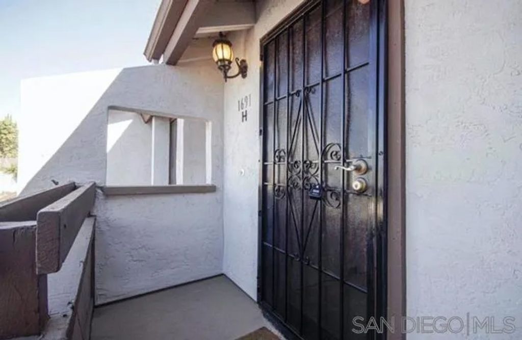 Photo of 1691 Melrose Ave H Ave, Chula Vista, CA 91911 (MLS # 250043718)