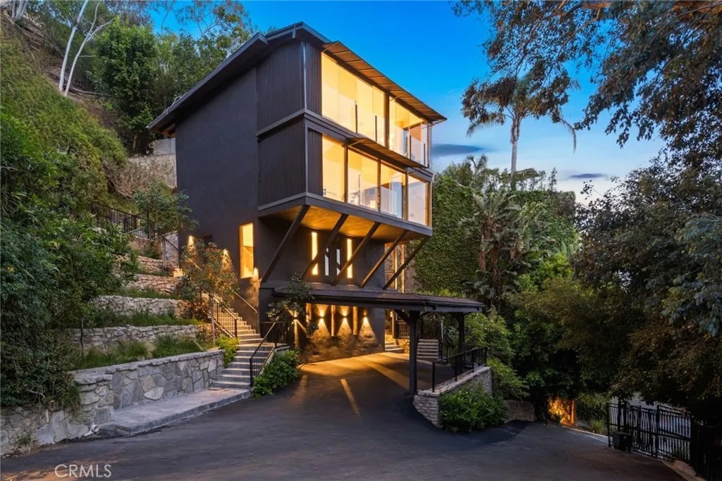 1782 Viewmont Drive