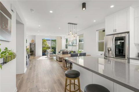 Tiny photo for 637 Cardiff Reef, Costa Mesa, CA 92627 (MLS # NP25272565)