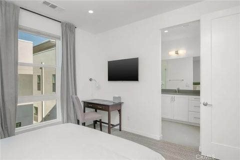 Tiny photo for 637 Cardiff Reef, Costa Mesa, CA 92627 (MLS # NP25272565)