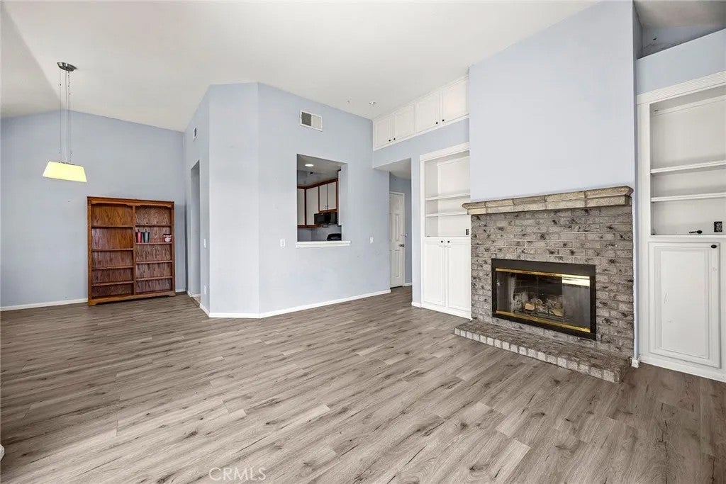 3195 Altura Court 201