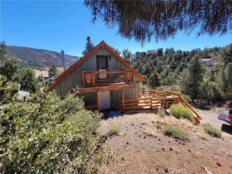 Photo of 1317 Leisure Lane, Outside Area (inside Ca), CA 93225 (MLS # GD25258001)