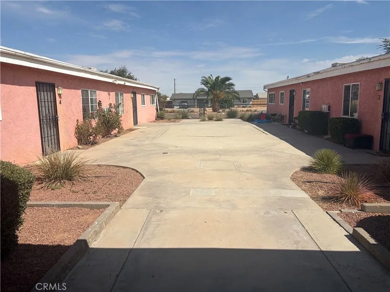 22129 Tehama