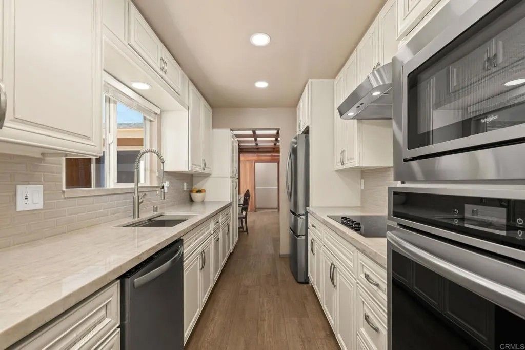 Photo of 11460 Pinehurst Dr, Lakeside, CA 92040 (MLS # PTP2601722)